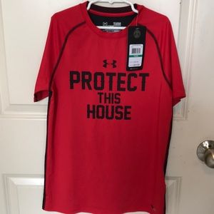 Under Armour Boy’s Heat Gear top. NWT